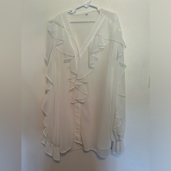 Tops - White Ruffled Long Sleeve Blouse